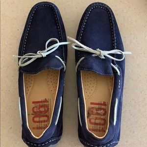 1901 Men’s 10 size shoes